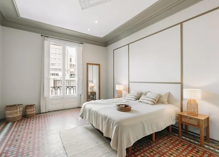 Albori - 2 Bedrooms And Balcony In Eixample Dreta