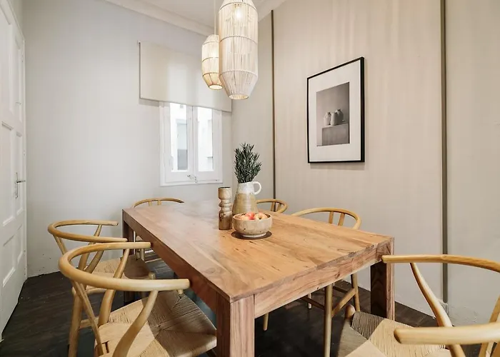 Apartment Albori - 2 Bedrooms And Balcony In Eixample Dreta Barcelona