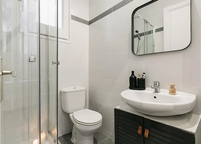 Albori - 2 Bedrooms And Balcony In Eixample Dreta *