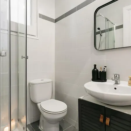 Albori - 2 Bedrooms And Balcony In Eixample Dreta *