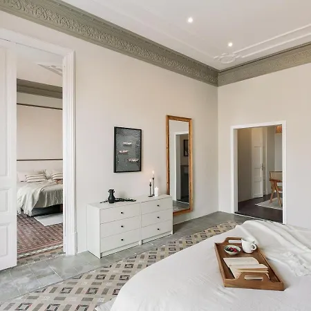 Albori - 2 Bedrooms And Balcony In Eixample Dreta